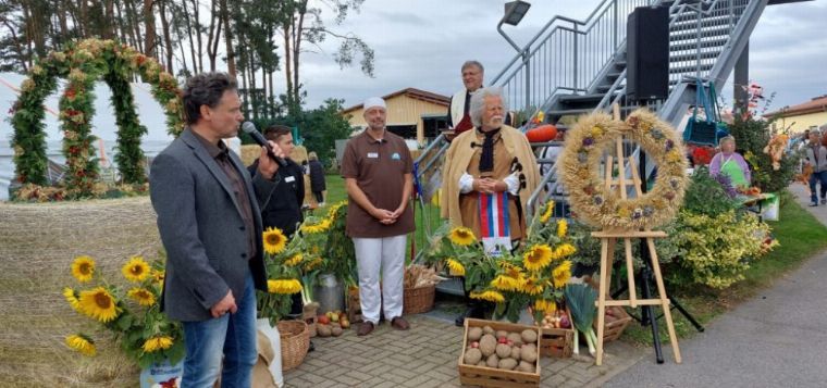 Kirmes und Erntedankfest in der Milchwelt
