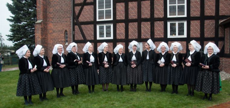 Karfreitagsingen mit dem Chor Łužyca in der Kirche Dissen